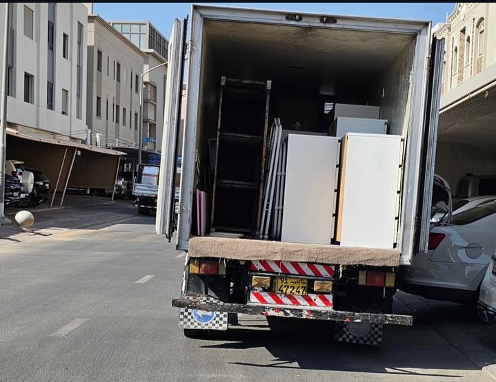 هاف لوري الكويت الدليل الكامل لاختيار وسيلة نقل العفش المناسبة وتوفير التكاليف